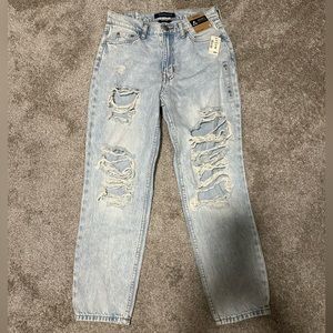 Aeropostale ripped mom jeans
